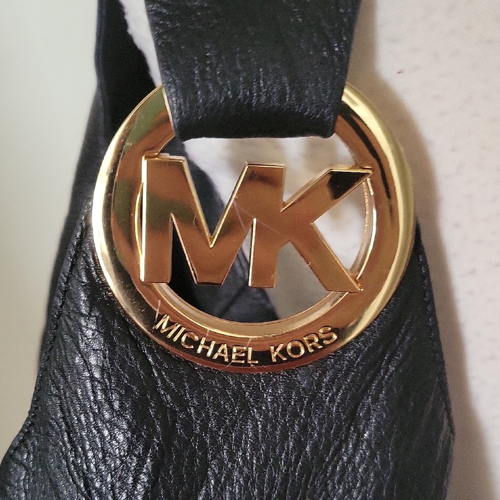 Michael Kors Large Black Leather Hobo Bag - Picture 2 of 15